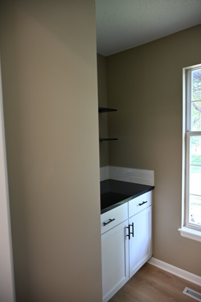 Foto del edificio - 2117 SW 1st St