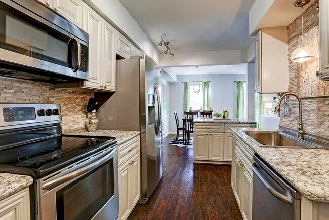 Foto del edificio - 351 N Post Oak Ln