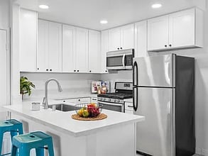 Building Photo - 515 Lands End Way