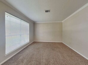 Building Photo - 29796 Cheshire Ct