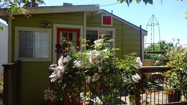 Unit 2 with deck - 246 Bemis St