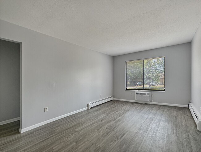 Foto del edificio - 885 Hardwick Dr SE