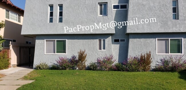 Building Photo - 2121 W 157th St