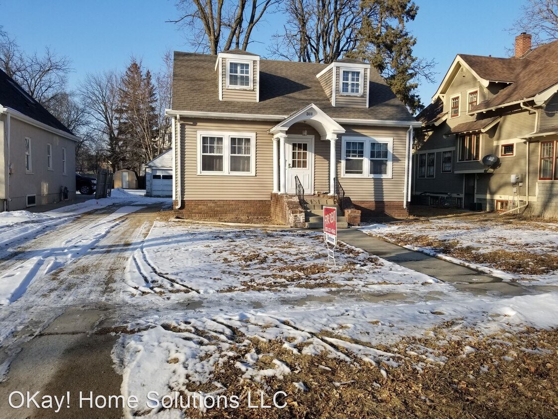 Primary Photo - 3 br, 1 bath House - 311 Becker Ave SE