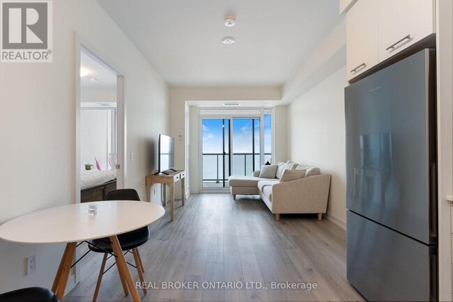 Building Photo - 385 Winston Rd