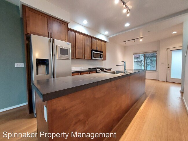 Foto del edificio - 2 br, 2 bath House - 709 S 23rd Street