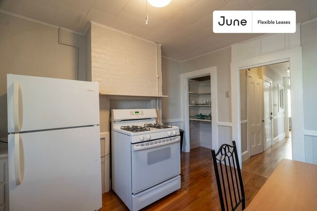 Building Photo - 4A Sherman St