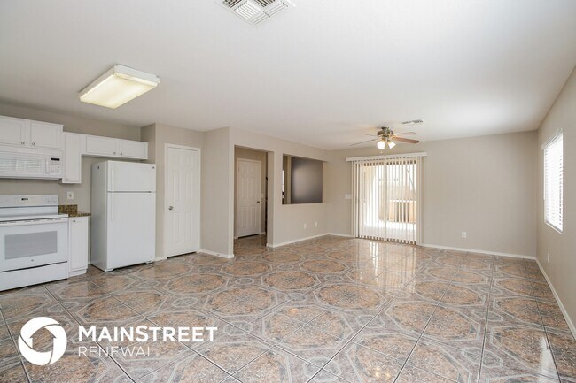 Foto del edificio - 8341 W Hughes Dr