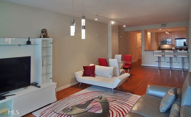 Building Photo - 3338 Peachtree Rd