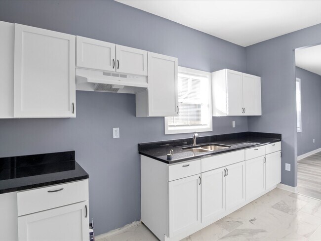 Foto del edificio - 1700 Nelson AvenueBEDROOM 2B - 808001
