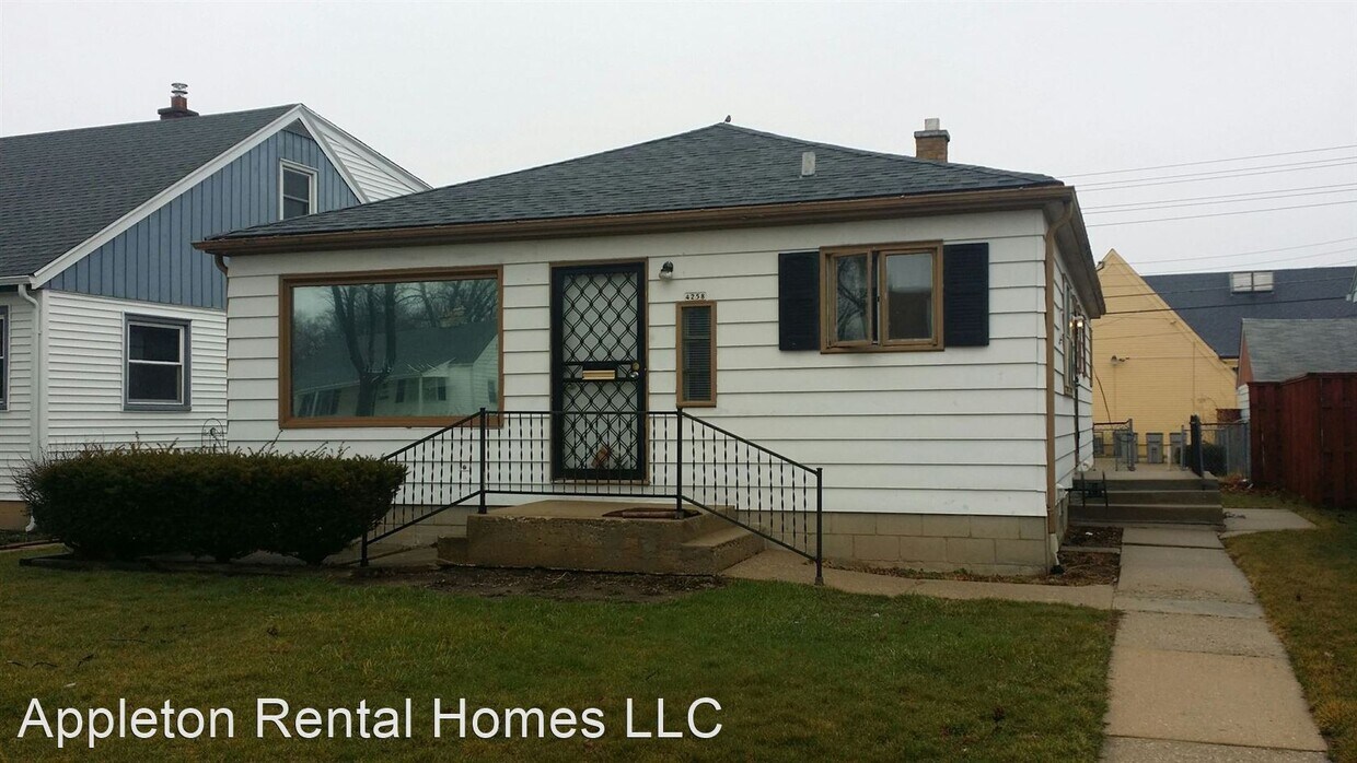 Primary Photo - 3 br, 1 bath House - 4258 N 61