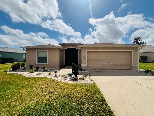 Building Photo - Furnished in gated 55+ golf community