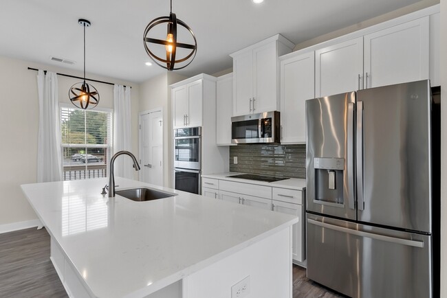 Building Photo - 113 Eagle Wood Dr