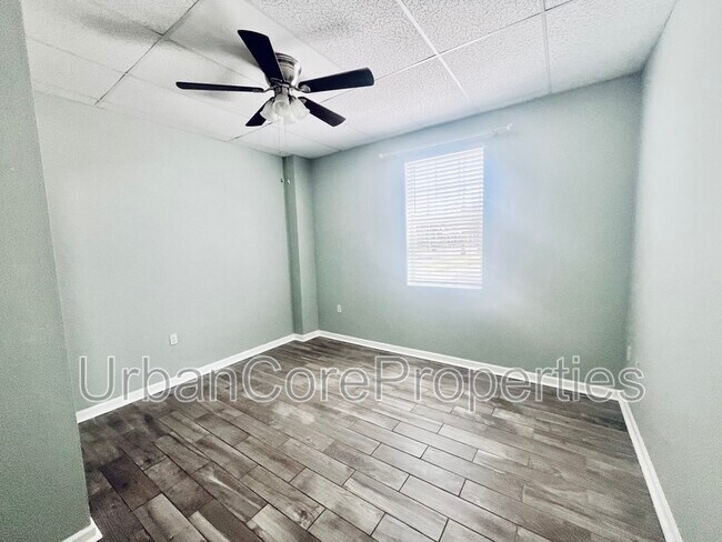 Foto del edificio - 1230 Locust St NE