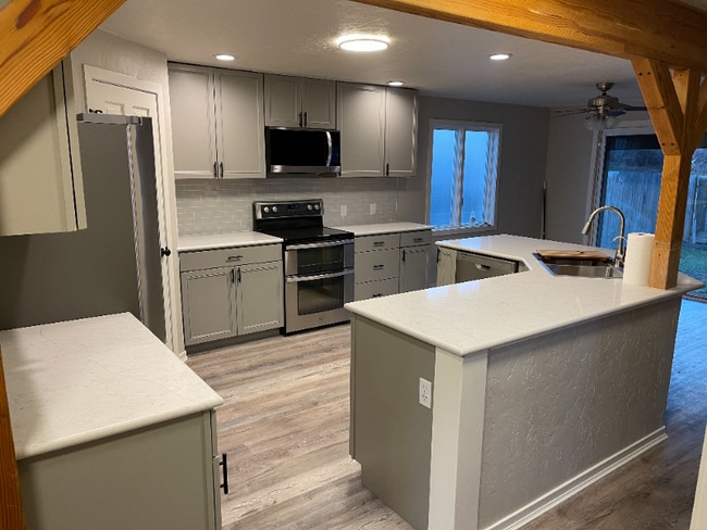 Foto del edificio - 951 S Rimrock Rd