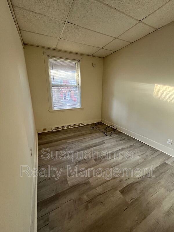 Building Photo - 1816 Boas St