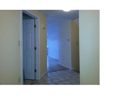 Building Photo - 122 Broadmeadow St