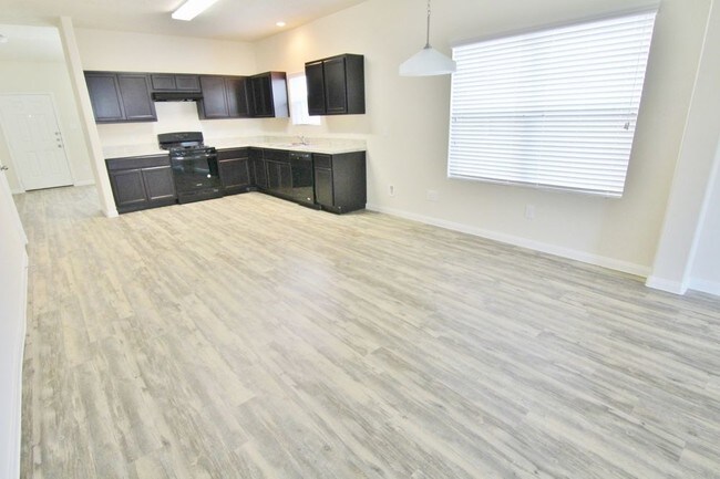 Building Photo - Rodeo Palms - 6 Lazy Swing Ct Manvel TX 77578