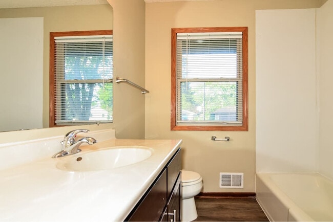Building Photo - 2441 Gunflint Trail