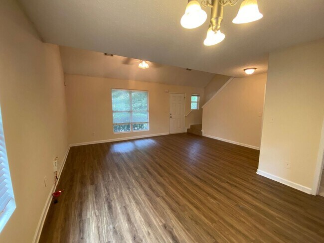 Foto del edificio - BRIDGEWATER HOME - PRE-LEASING FOR AUGUST 2026! 1/2 Off Deposit!