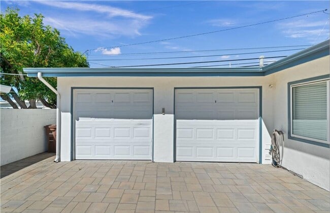 Building Photo - 248 Avenida Cabrillo