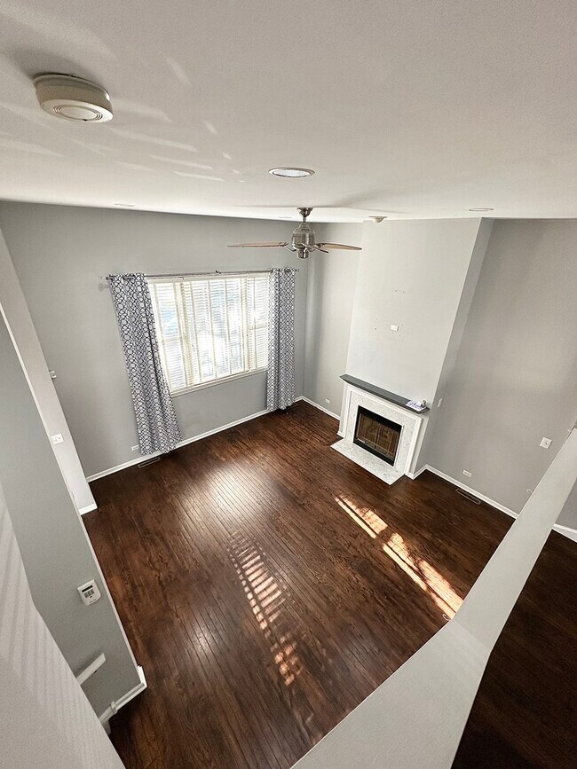 Foto del edificio - 3453 N Lawndale Ave