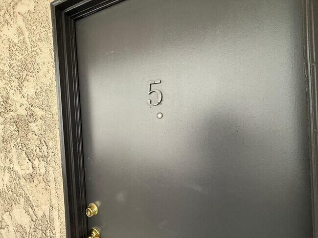 Foto del edificio - 3735 S Canfield Ave