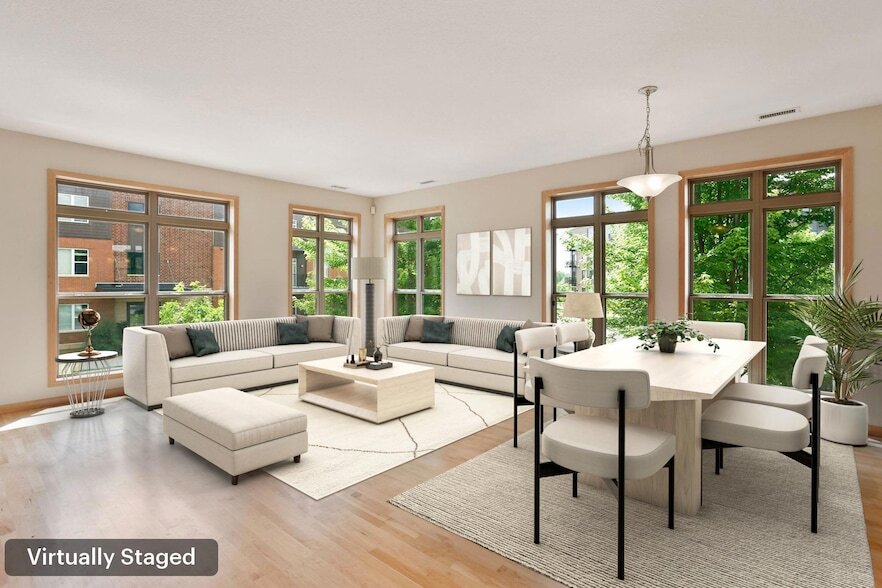 Foto principal - 731 Victoria Street S