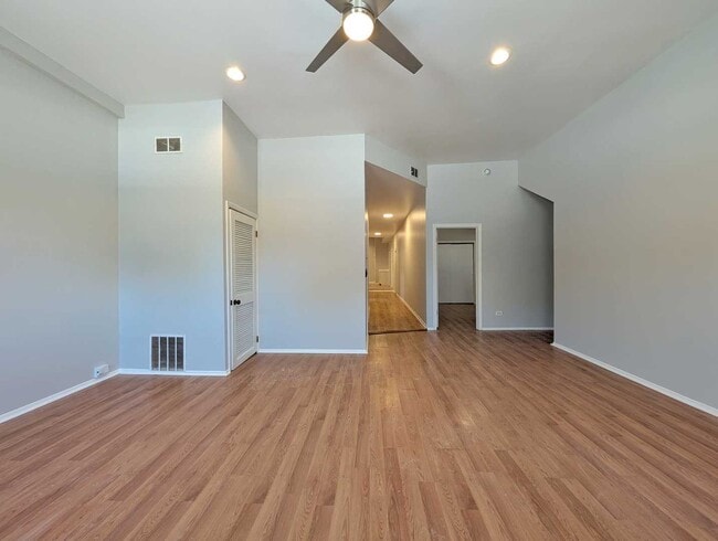 Building Photo - 1825 N Kedzie Ave