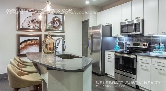Building Photo - bedroom in Austin TX 78702