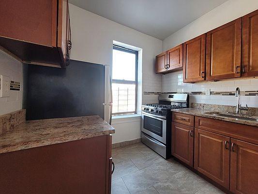 Primary Photo - 1 bedroom in Bronx NY 10467