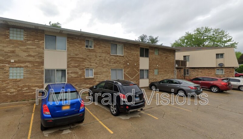 Primary Photo - 351 Southland Dr