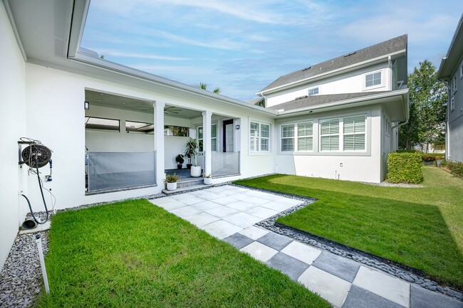 Building Photo - Stylish 3-Bedroom Home for Rent in Laureat...