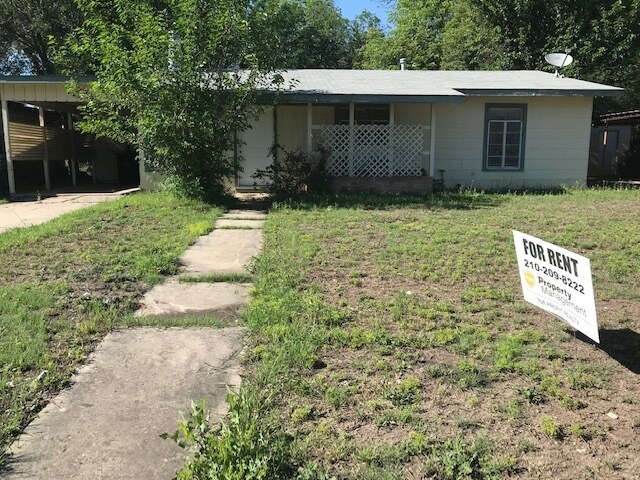 Primary Photo - Close to Woodlawn Lake - Cute Home