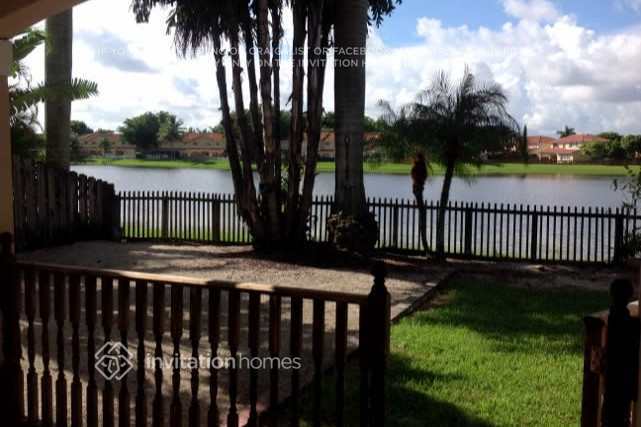 Foto del edificio - 15902 SW 66th Terrace