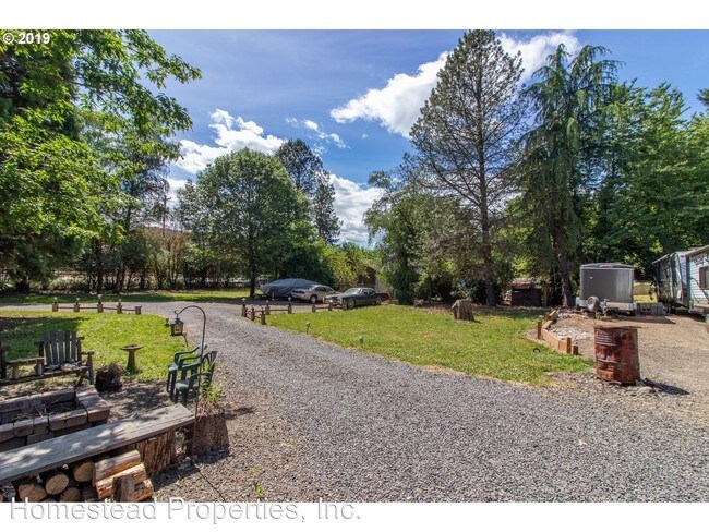 Building Photo - 4 br, 1 bath House - 7171 SW Mill Road