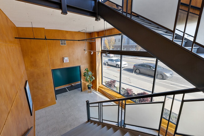 Building Photo - 4221 Cass Ave