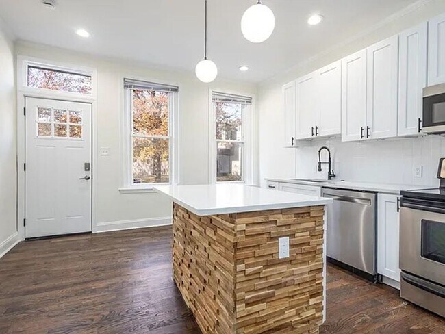 Foto del edificio - 1947 N 30th St