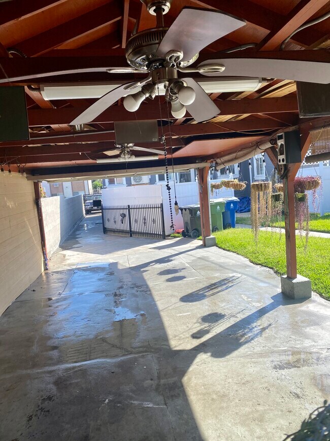 Paved entertainment space - 223 E Avenue 39
