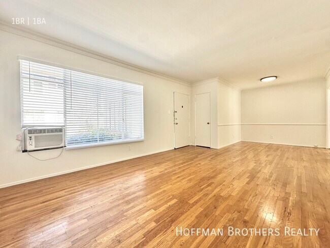 Foto del edificio - 402 N Palm Dr