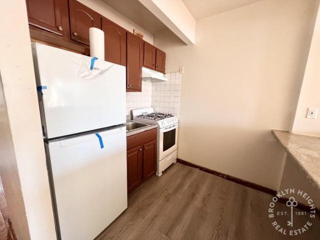 Building Photo - 2 bedroom in BROOKLYN NY 11233