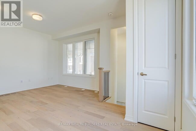 Building Photo - 1 Kings Hill Dr