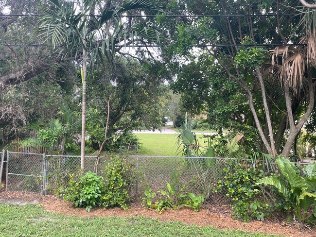Foto del edificio - 6802 Westview Dr