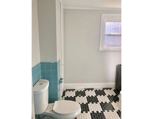 Building Photo - 4 bedroom in Waltham MA 02453