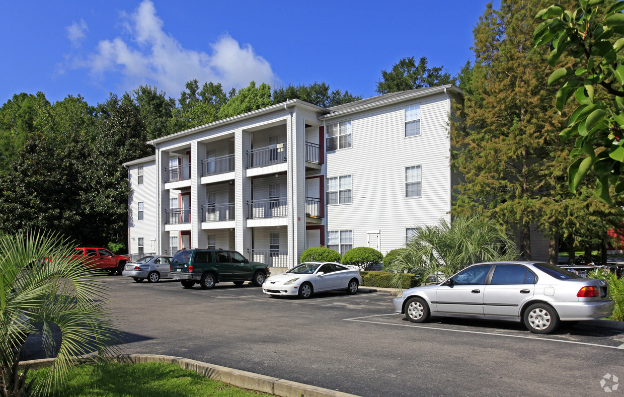 Primary Photo - University Center Apartments