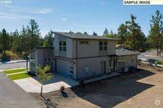 Building Photo - 16497 Carter Ct