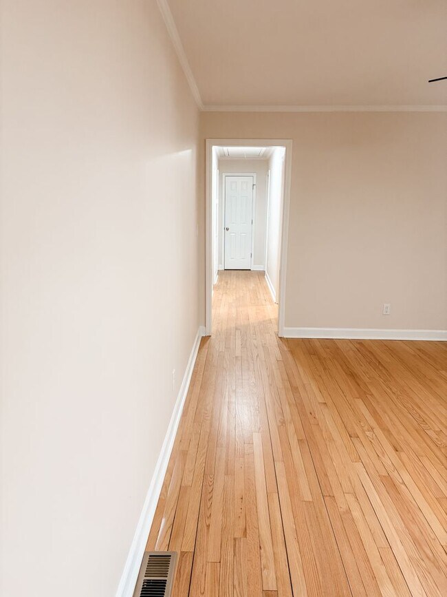 Foto del edificio - 609 E Chelly St