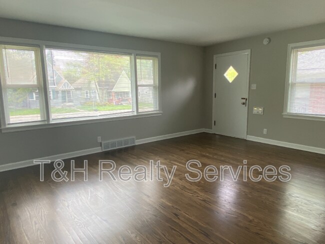 Foto del edificio - 323 N Arlington Ave