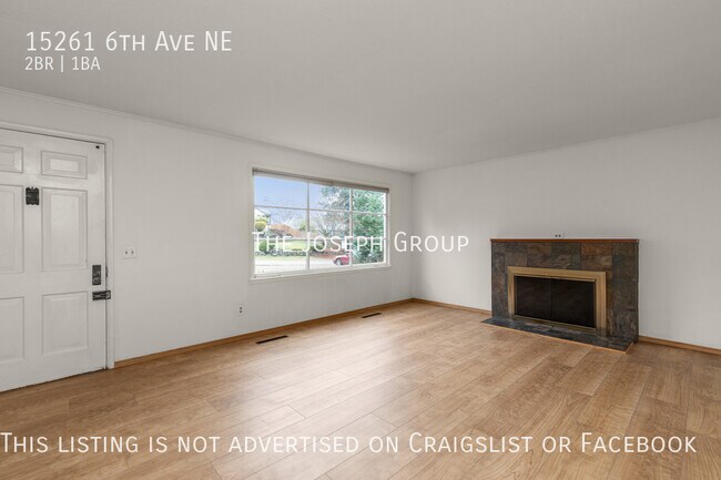 Building Photo - 2 Bedroom Bungalow in Great Shoreline Loca...
