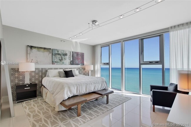 Building Photo - 6899 Collins Ave